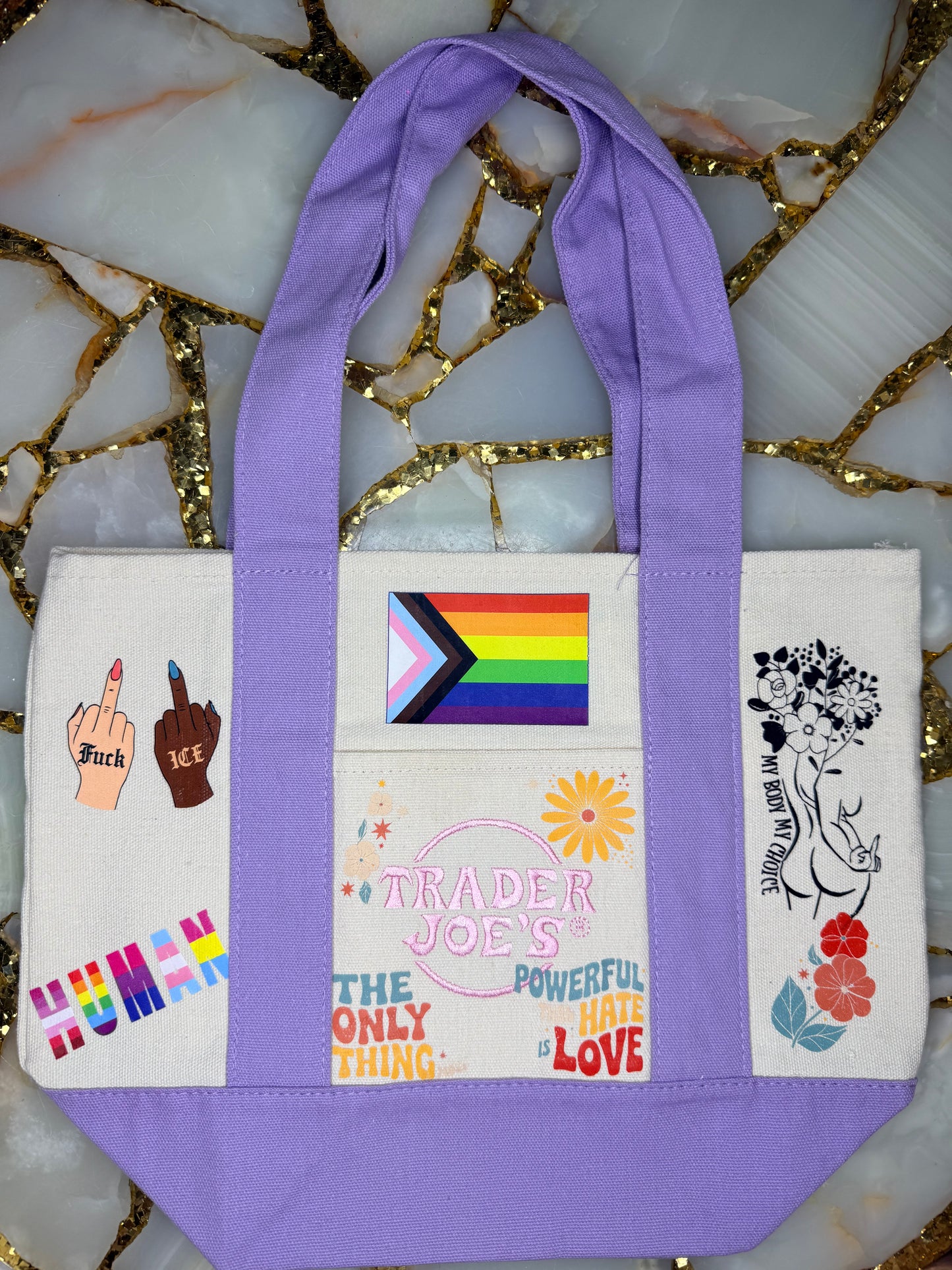 Empowering tote bag